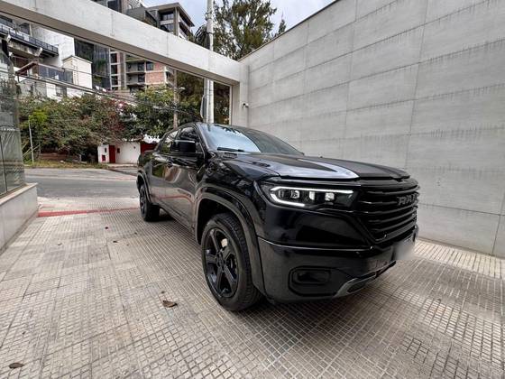 RAM RAMPAGE 2.0 HURRICANE 4 TURBO GASOLINA R/T 4X4 AUTOMÁTICO